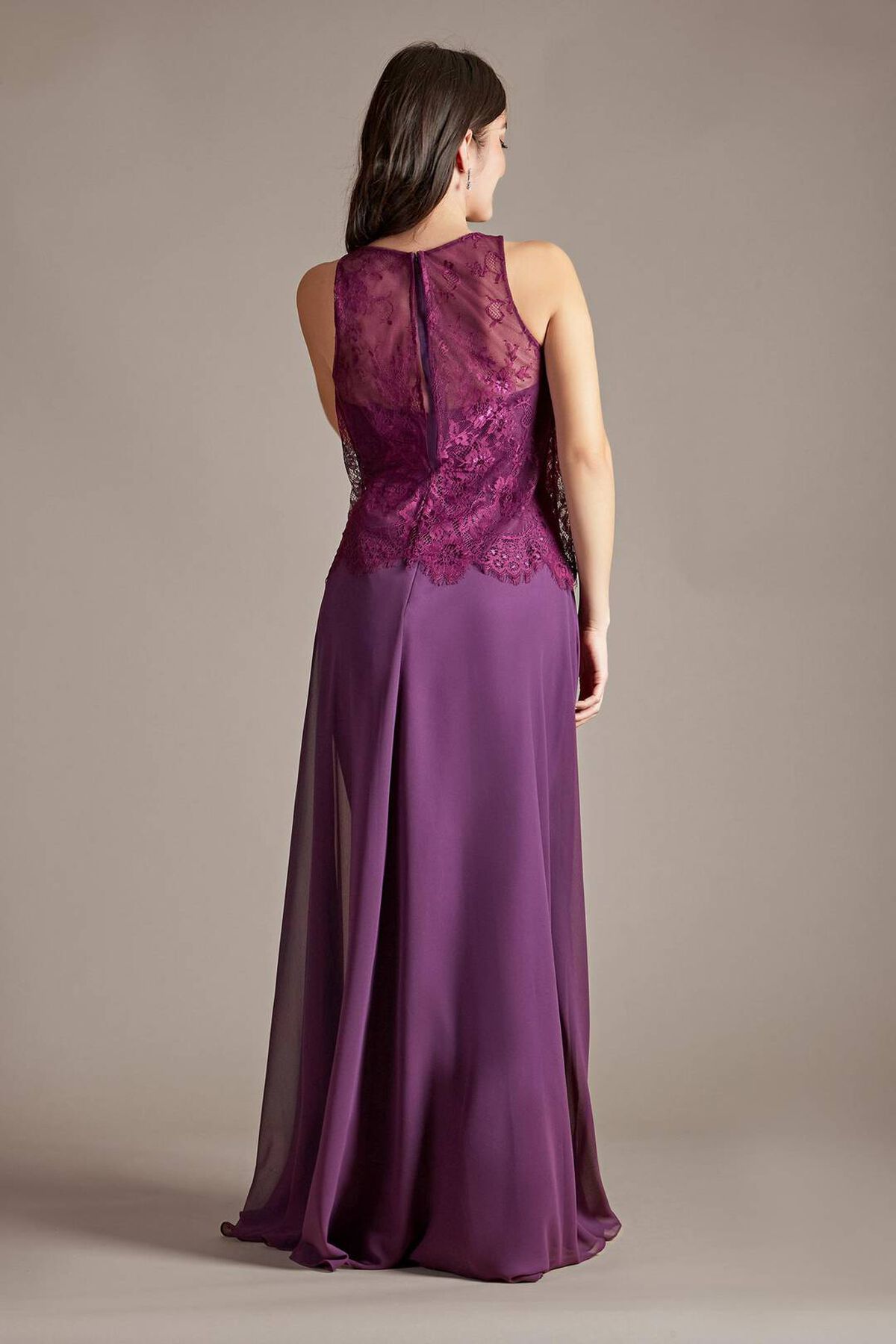 Vestido largo de escote ilusi&oacute;n con aplicaci&oacute;n de encaje y falda en l&iacute;nea A, VINO, hi-res