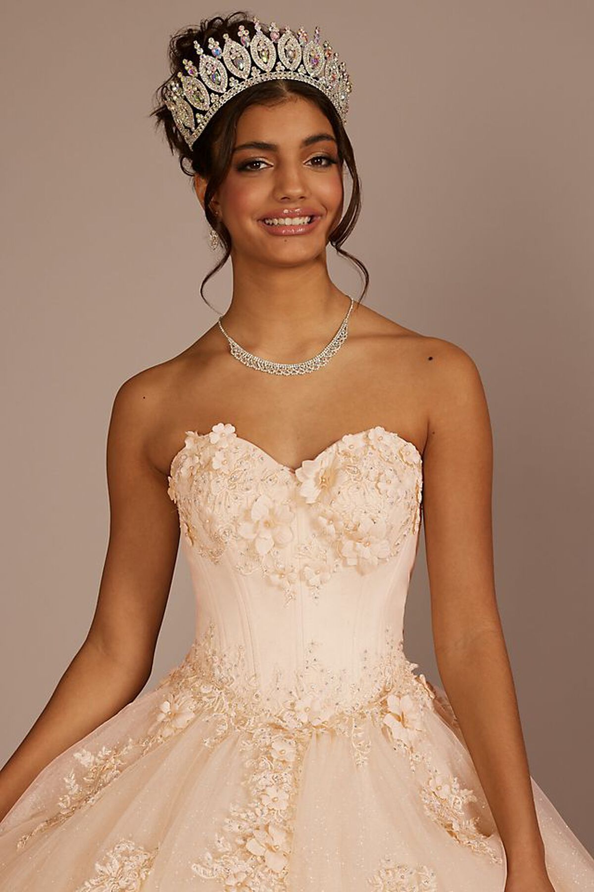 Vestido de quincea&ntilde;era con mangas ca&iacute;das al hombro removibles, CHAMPAGNE, hi-res