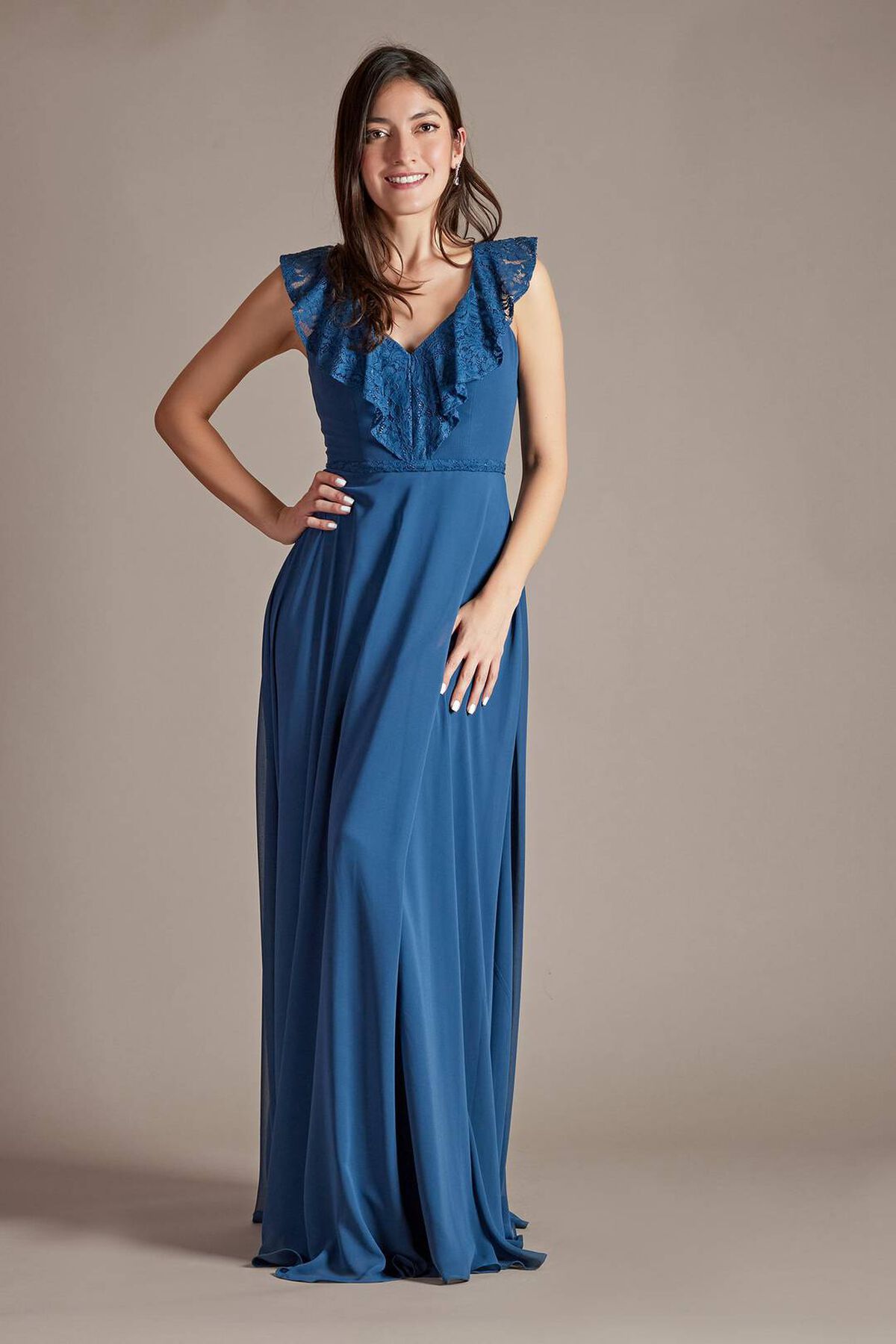Vestido largo con aplicaci&oacute;n de encaje y escote en espalda cerradura, CELESTE, hi-res