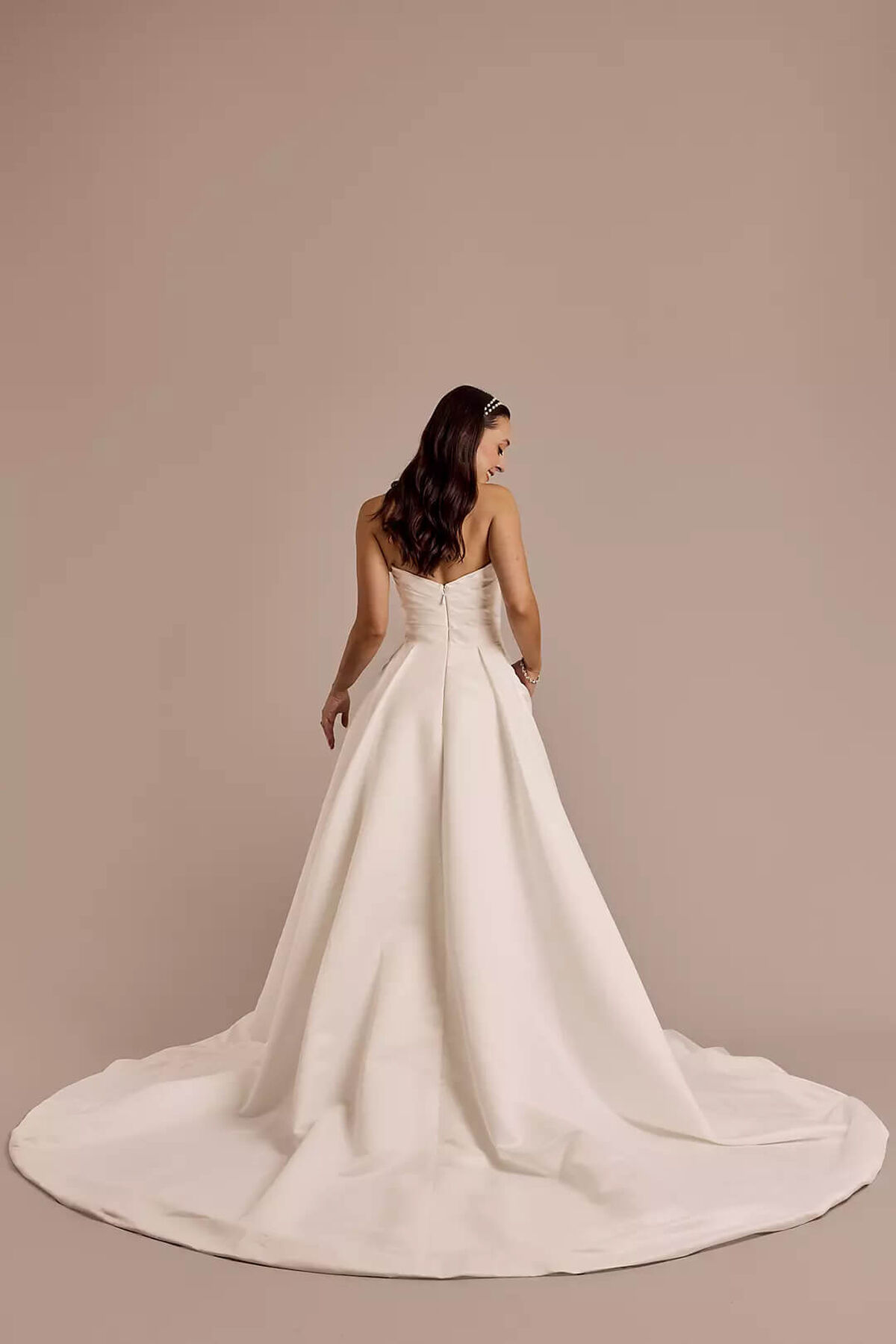 Vestido de novia de sat&iacute;n con escote drapeado, BLANCO SUAVE, hi-res