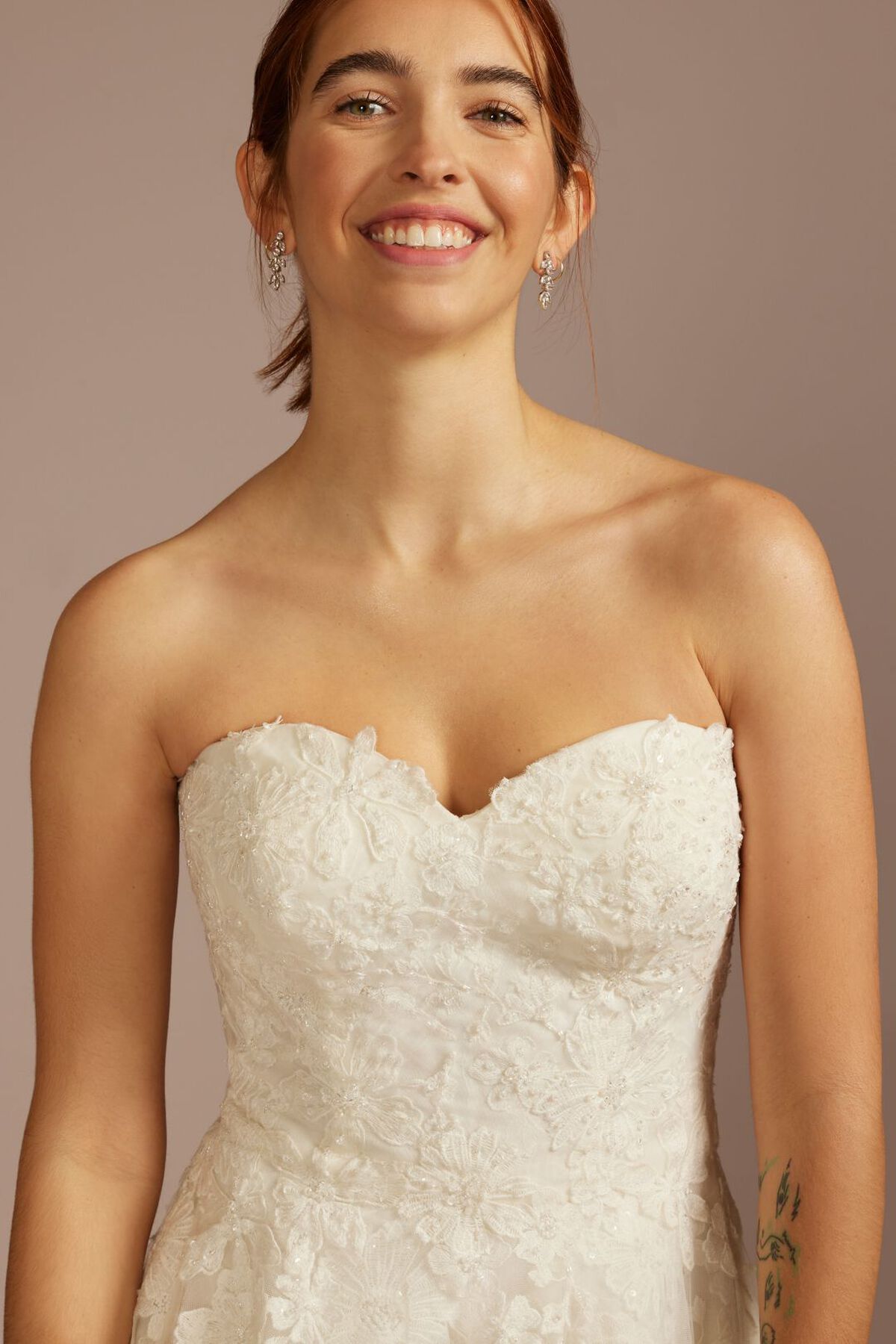 Vestido de novia l&iacute;nea A con escote coraz&oacute;n y falda de encaje, MARFIL, hi-res