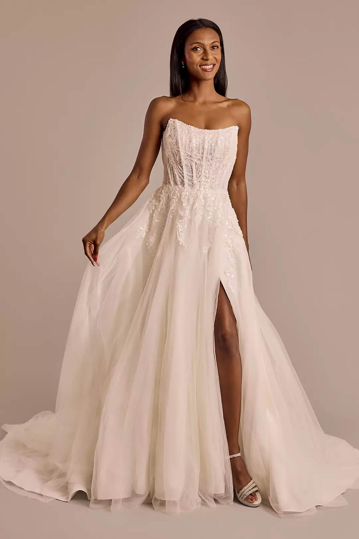 Vestido de novia con corset y aplicaciones de encaje, MARFIL, hi-res
