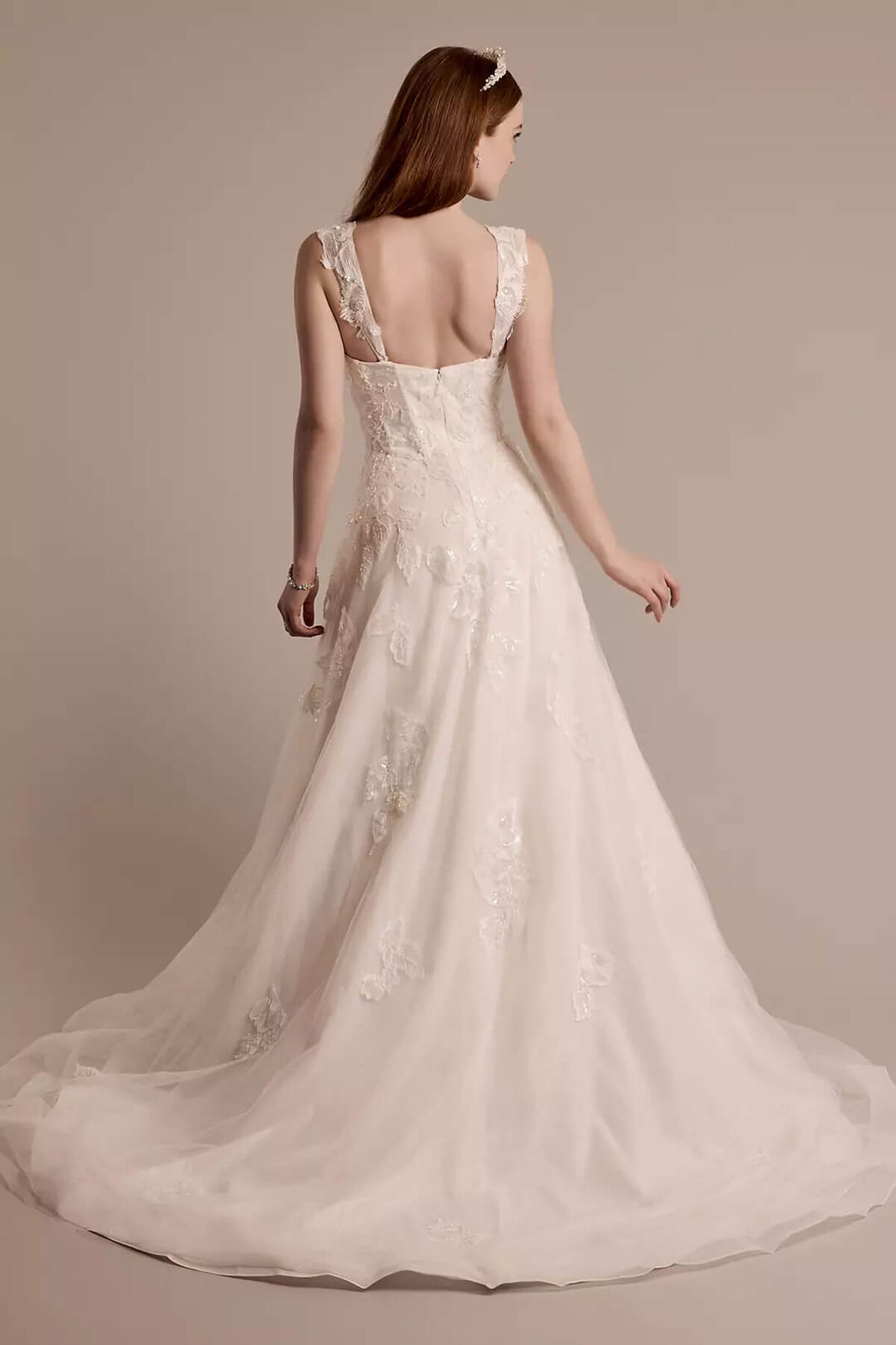 Vestido de novia con corsete y aplicaciones de encaje, PIEDRA SUAVE, hi-res