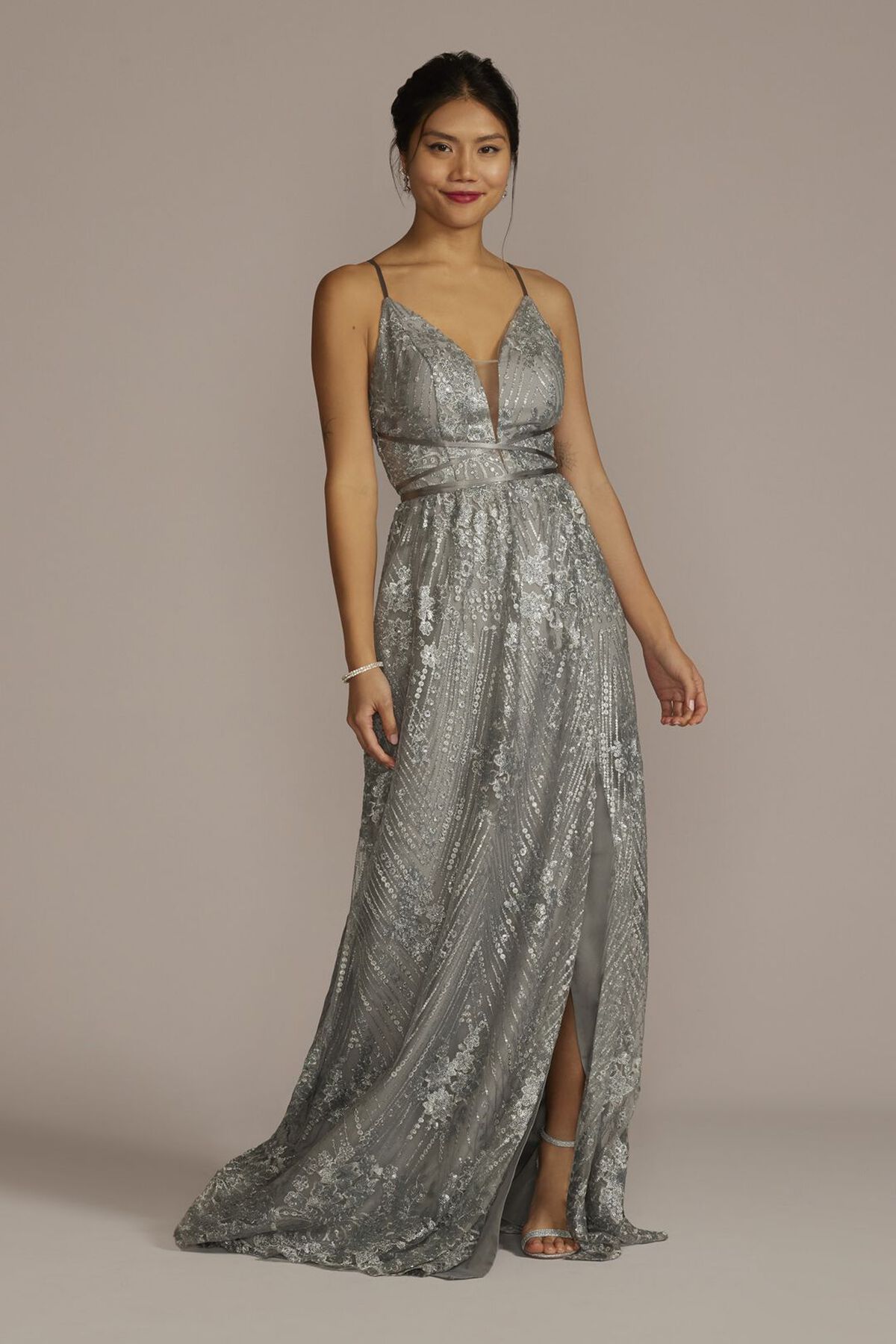 Vestido de dama de encaje y aplicaciones de lentejuela, PLATA, hi-res
