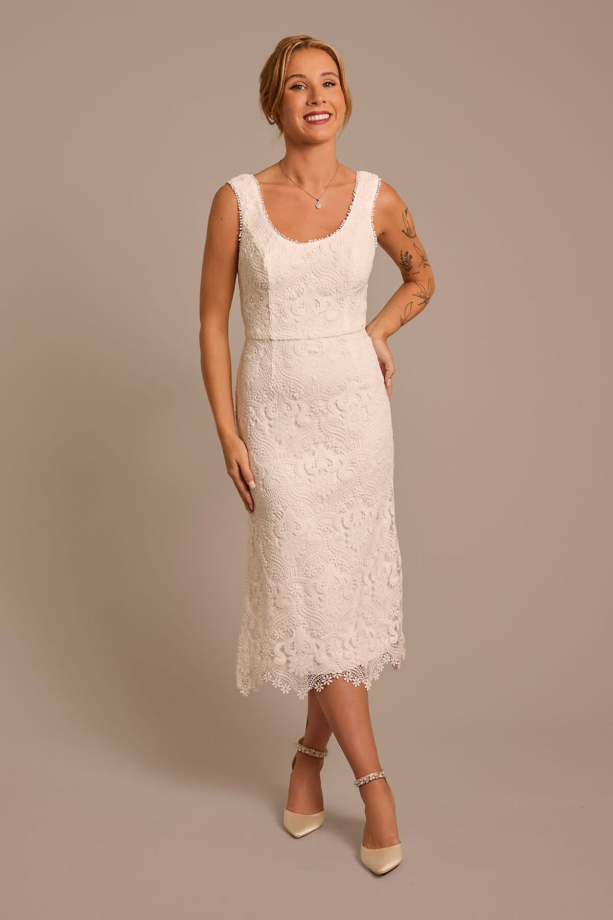 Vestido de novia recto con encaje de croch&eacute;, BLANCO SUAVE, hi-res