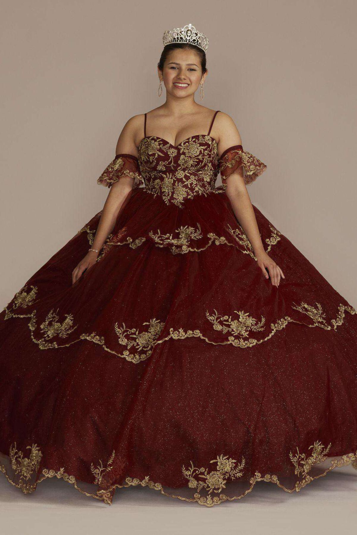 Vestido de quincea&ntilde;era rojo con encaje floral y falda de tul, VINO/DORADO, hi-res