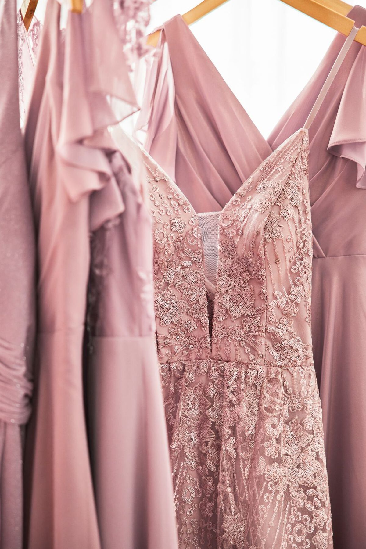 Vestido de dama de encaje y aplicaciones de lentejuela, ORO ROSA, hi-res