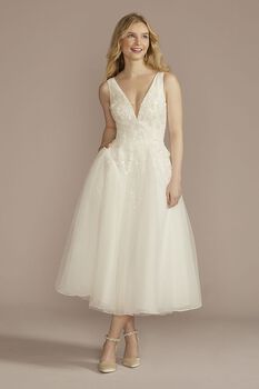 Vestido de novia midi con aplicaciones de encaje y brillo