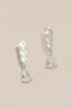 Aretes colgante con cristales en forma de gota
