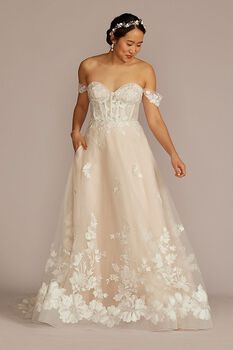 Vestido de novia strapless con corset y mangas desmontables