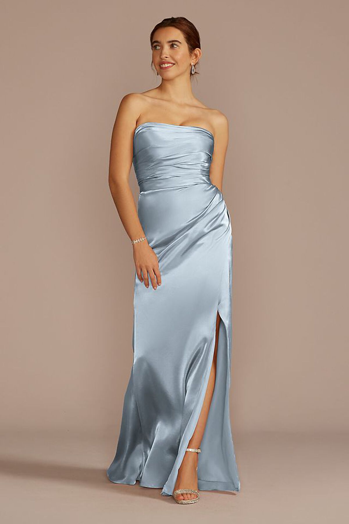 Vestido de dama strapless y abertura en pierna, AZUL CENIZO, hi-res