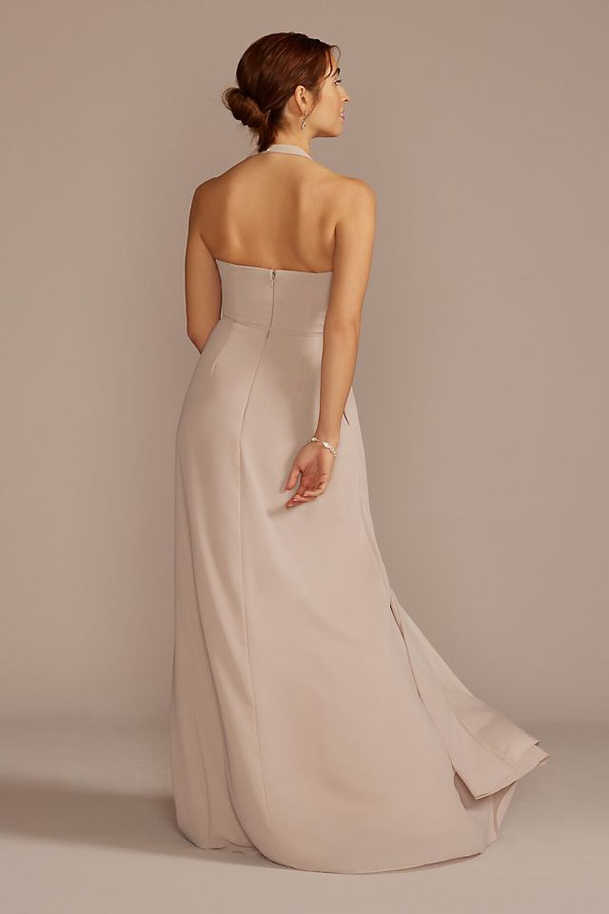 Vestido de dama de chif&oacute;n con escote halter y abertura en pierna 8002361, AZUL FRANC&Eacute;S, hi-res
