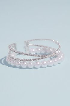 Pulsera cruzado de cristales y cuentas aperladas