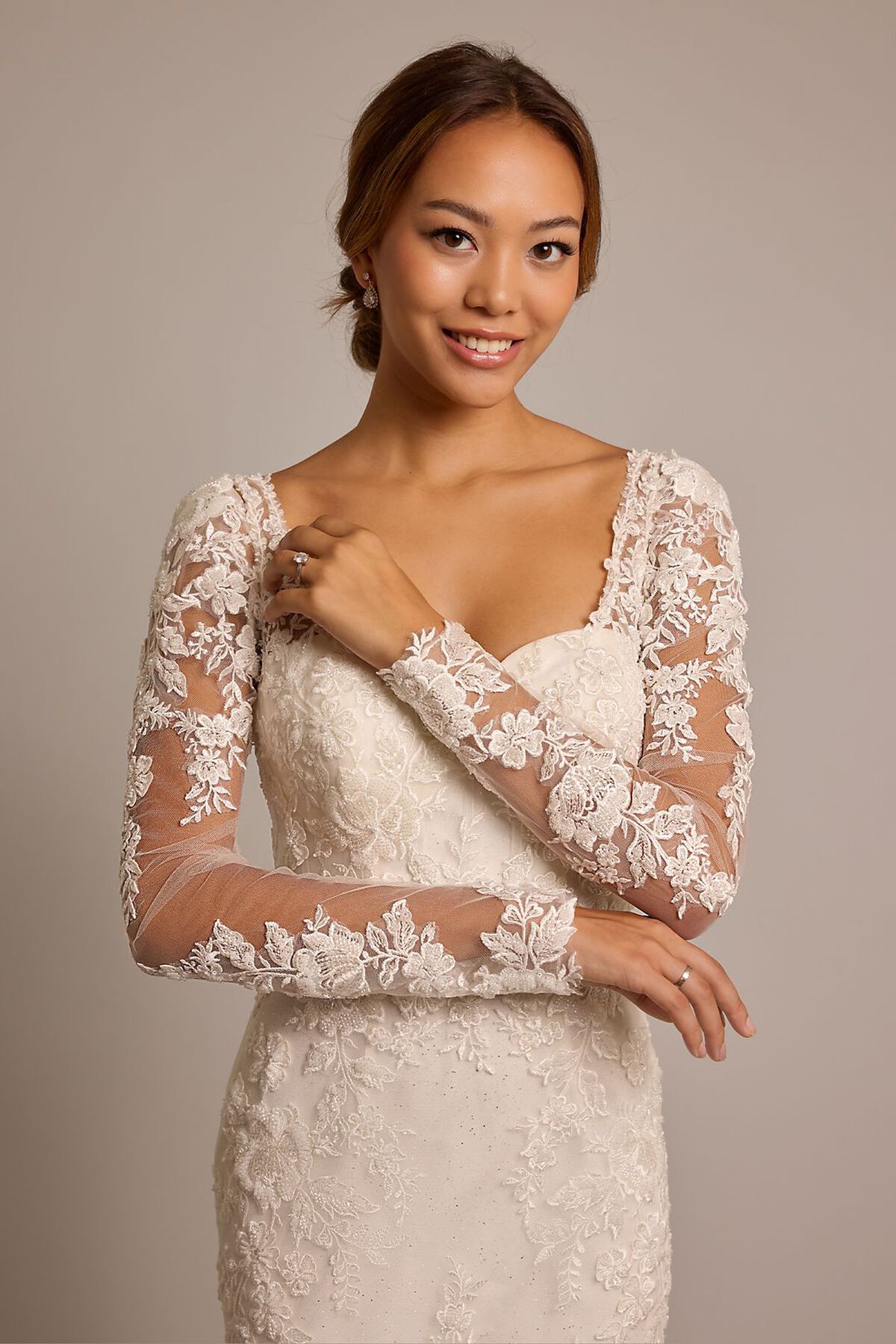 Vestido de novia sirena con mangas largas de encaje, MARFIL/PIEDRA, hi-res