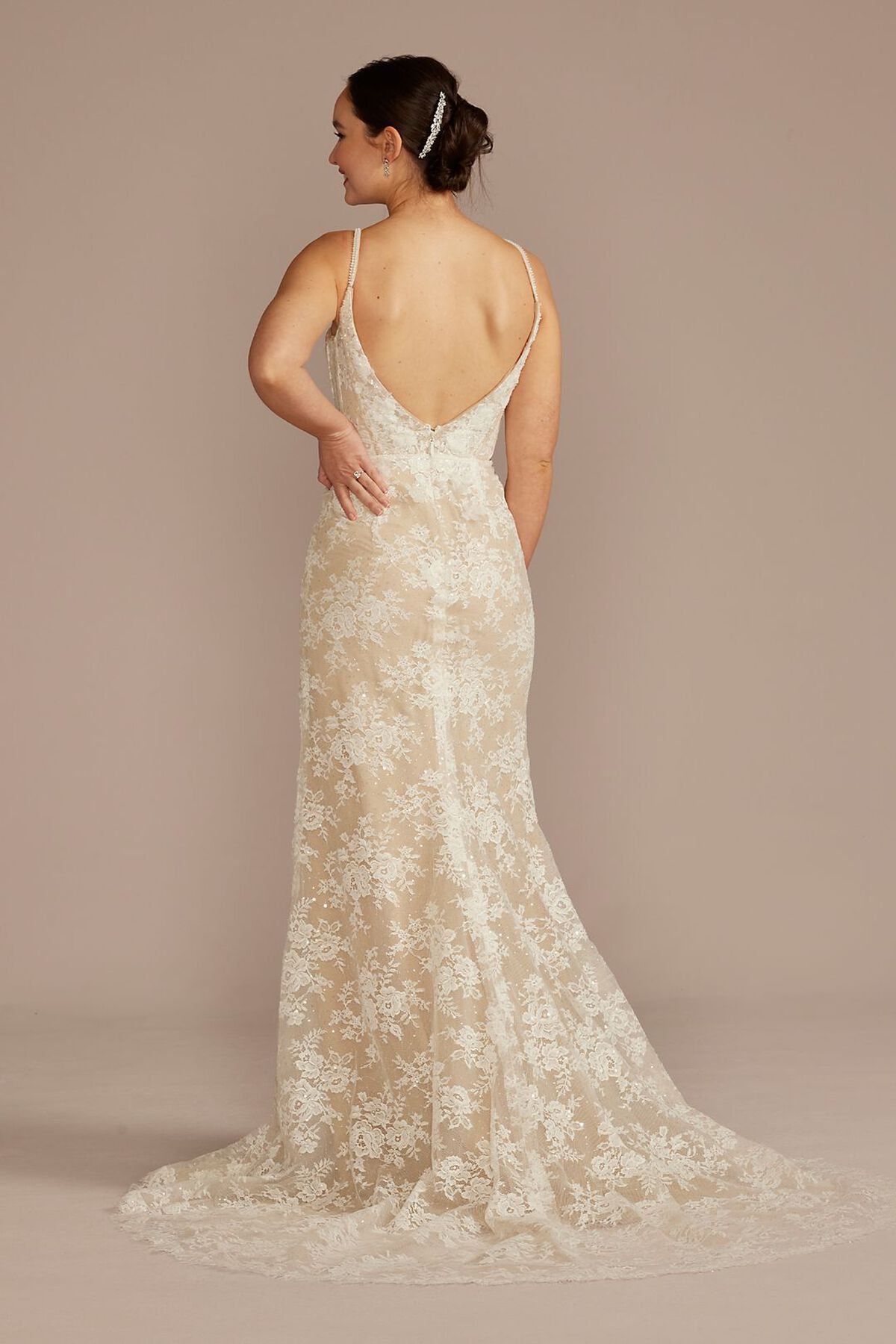 Vestido de novia recto de encaje con escote ilusi&oacute;n, MARFIL SOLIDO, hi-res