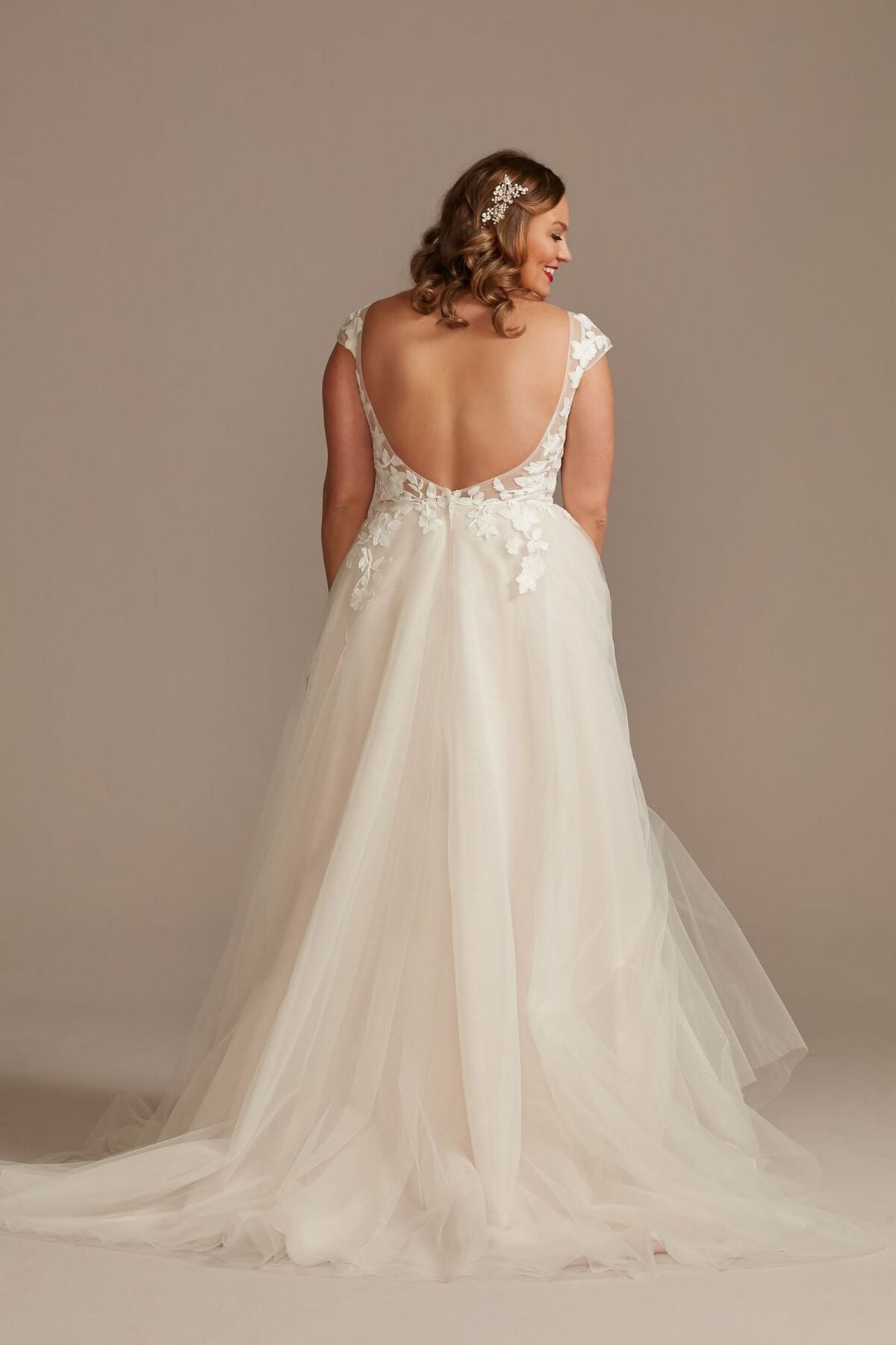 Vestido de novia princesa con aplicaciones florales de encaje, MARFIL/CASHMERE, hi-res