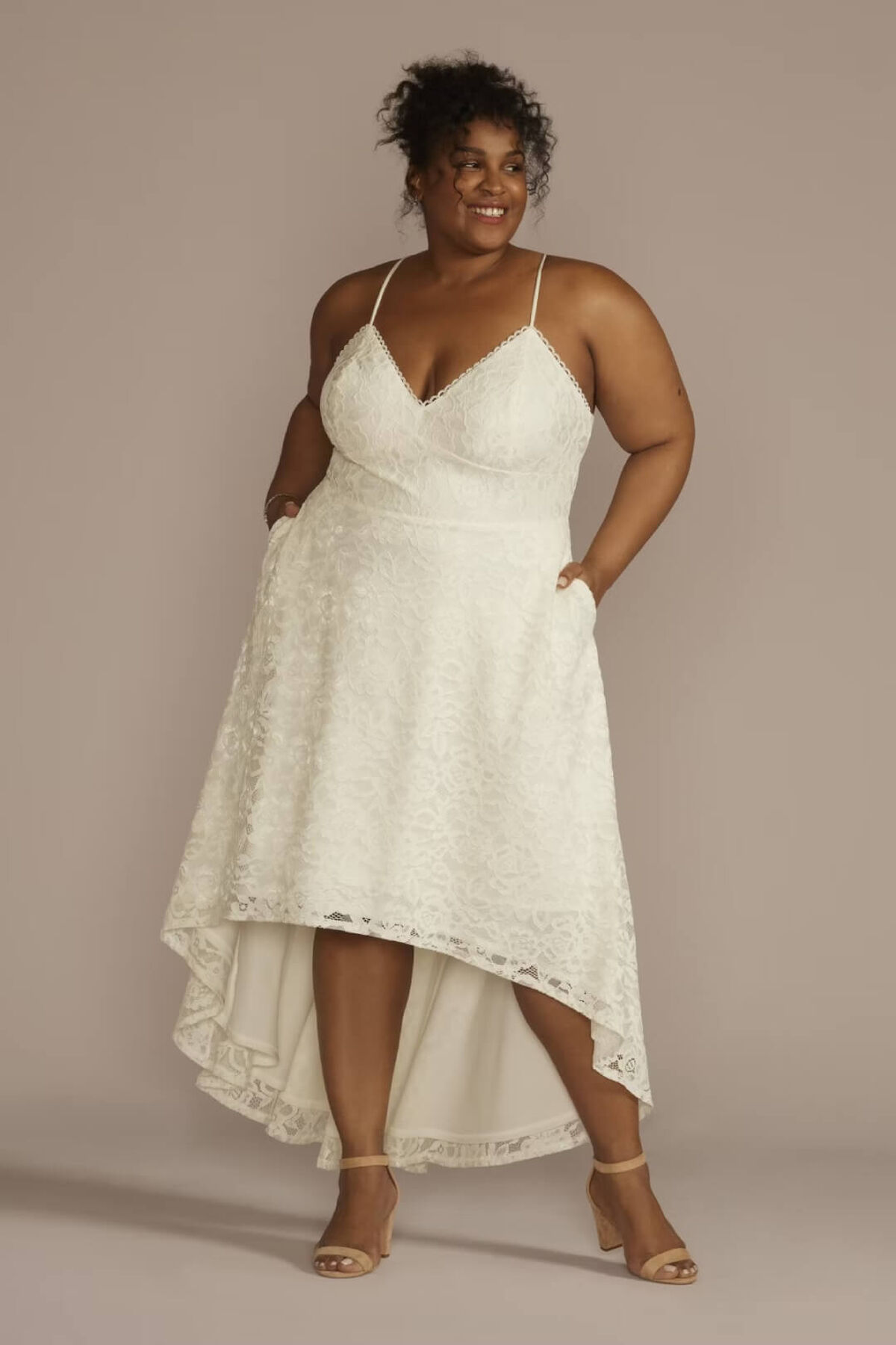 Vestido de novia midi de encaje con falda asim&eacute;trica, MARFIL, hi-res