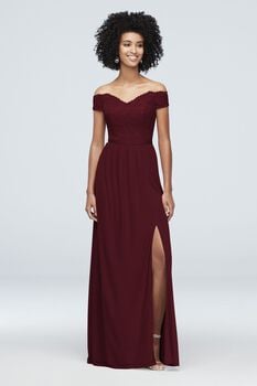 Vestido de dama con hombros descubiertos y mangas cortas