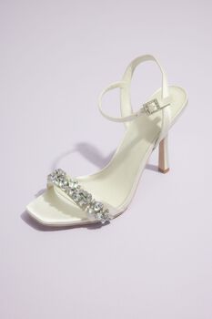 Zapatilla de novia con aplicación de cristal