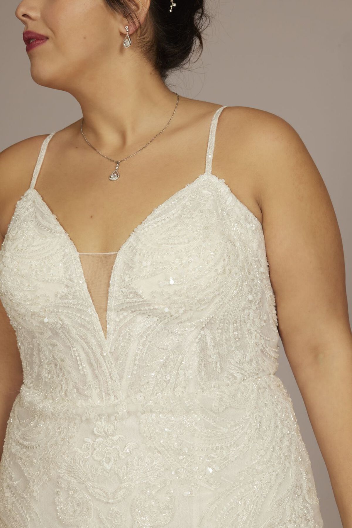 Vestido de novia sirena con escote profundo y aplicaciones brillantes, MARFIL, hi-res