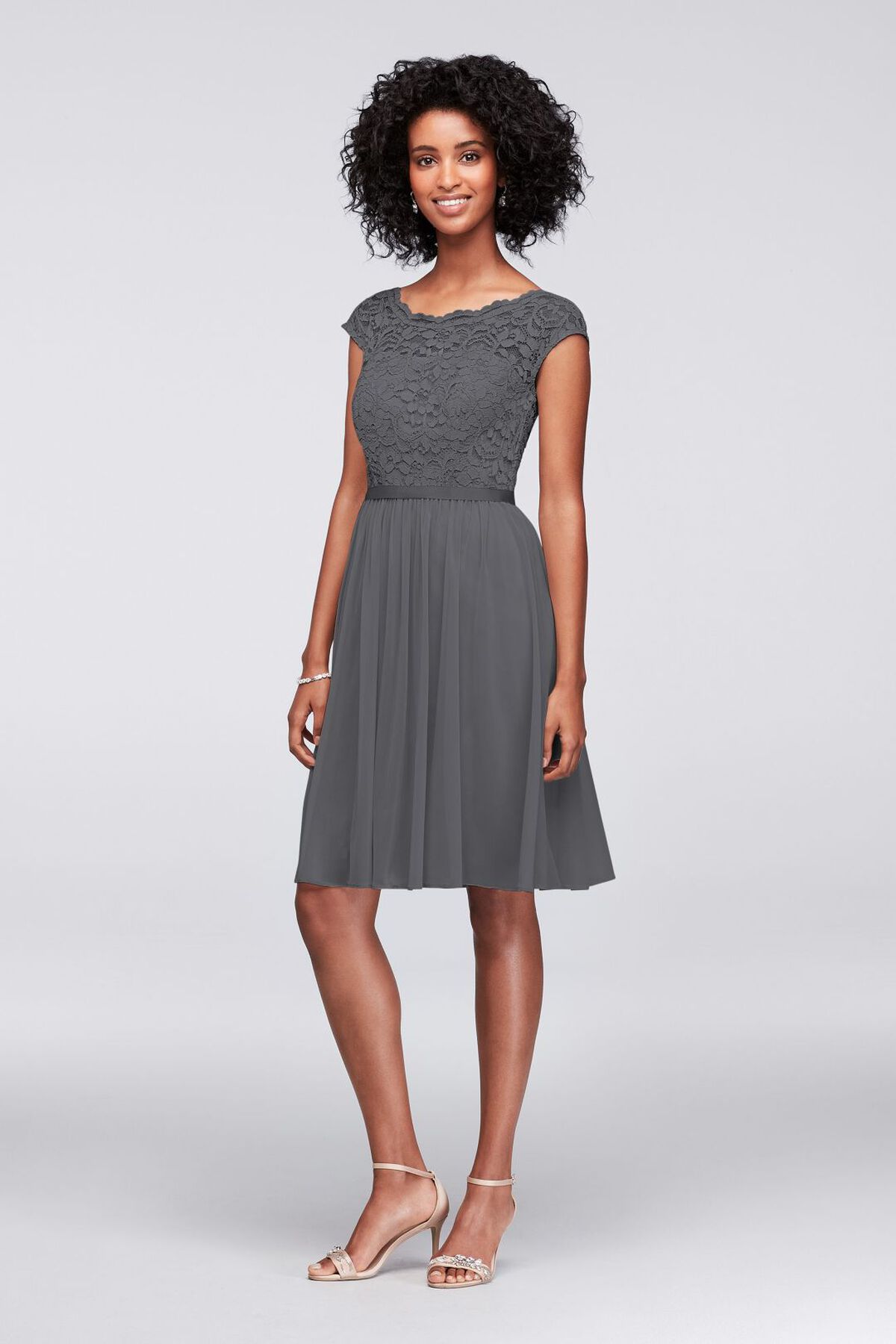 Vestido de dama corto con manga corta, GRIS, hi-res