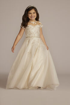 Vestido de primera comuni&oacute;n con mangas y aplicaciones de encaje
