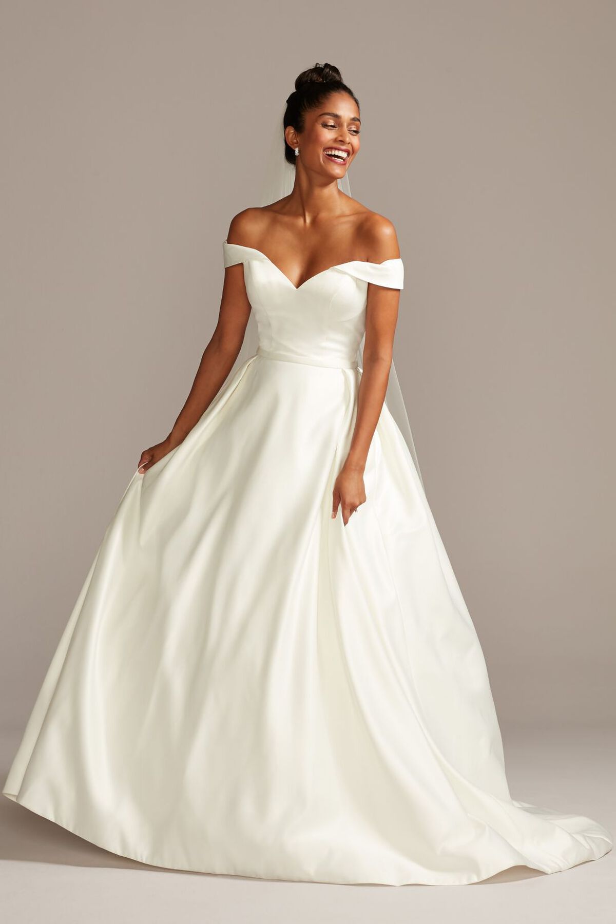 Vestido de novia princesa de sat&iacute;n y mangas al hombro, MARFIL, hi-res
