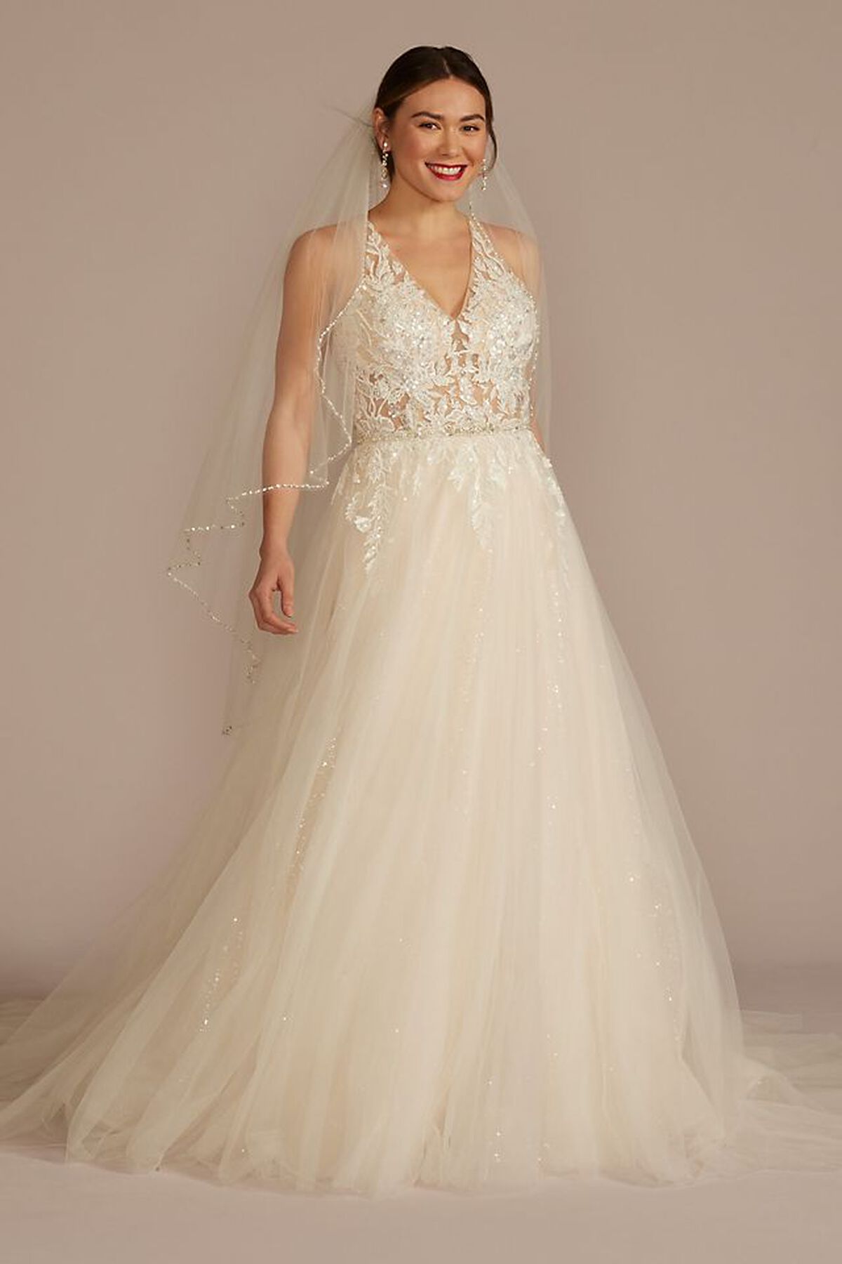 Vestido de novia l&iacute;nea A con aplicaciones de pedrer&iacute;a y escote halter, MARFIL/PIEDRA, hi-res