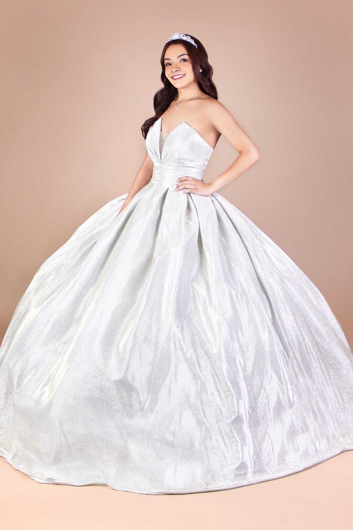 Vestido de quincea&ntilde;era dorado strapless con escote coraz&oacute;n, DORADO, hi-res