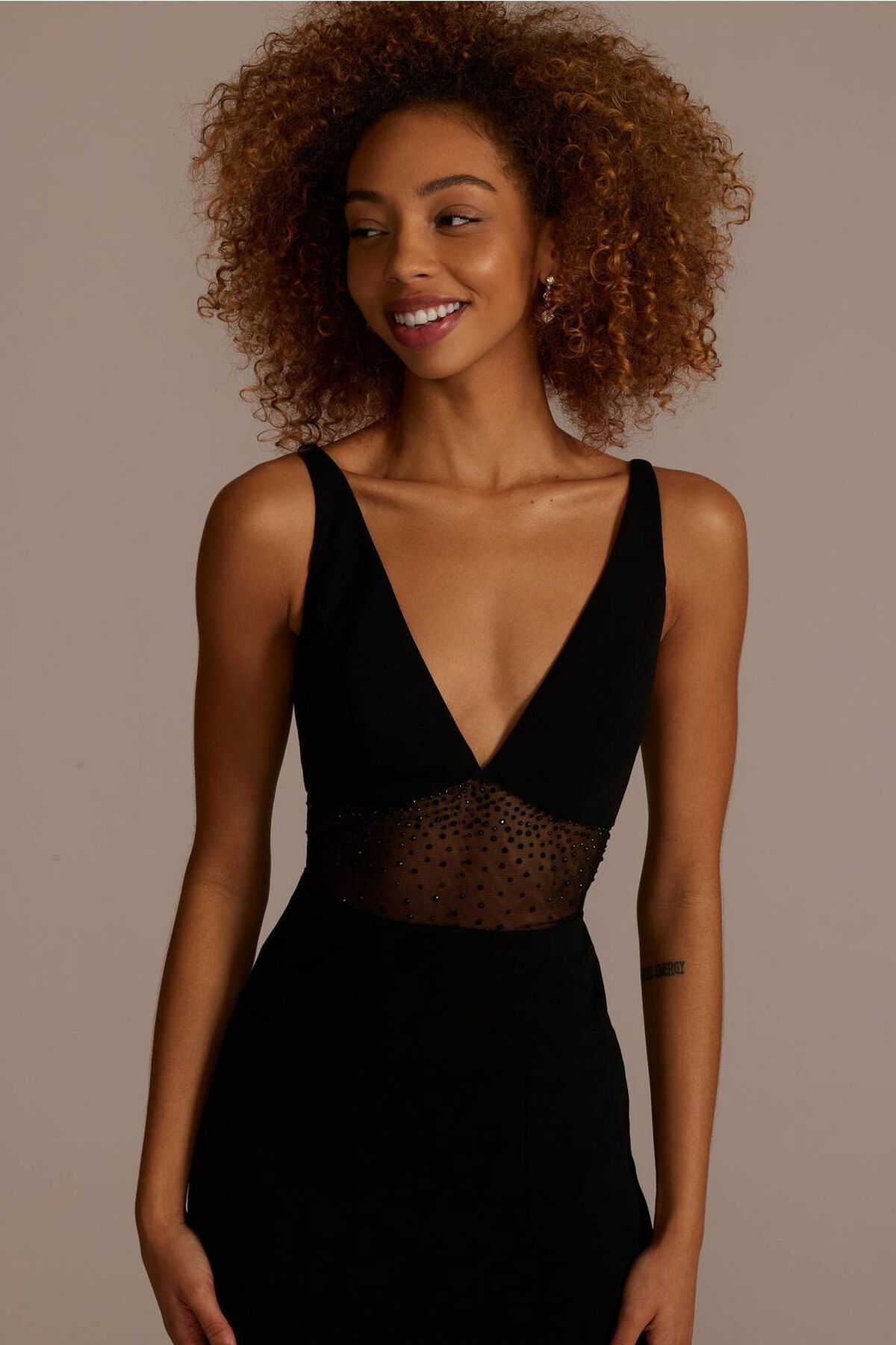 Vestido largo con transparecia en cintura y abertura en pierna, NEGRO, hi-res