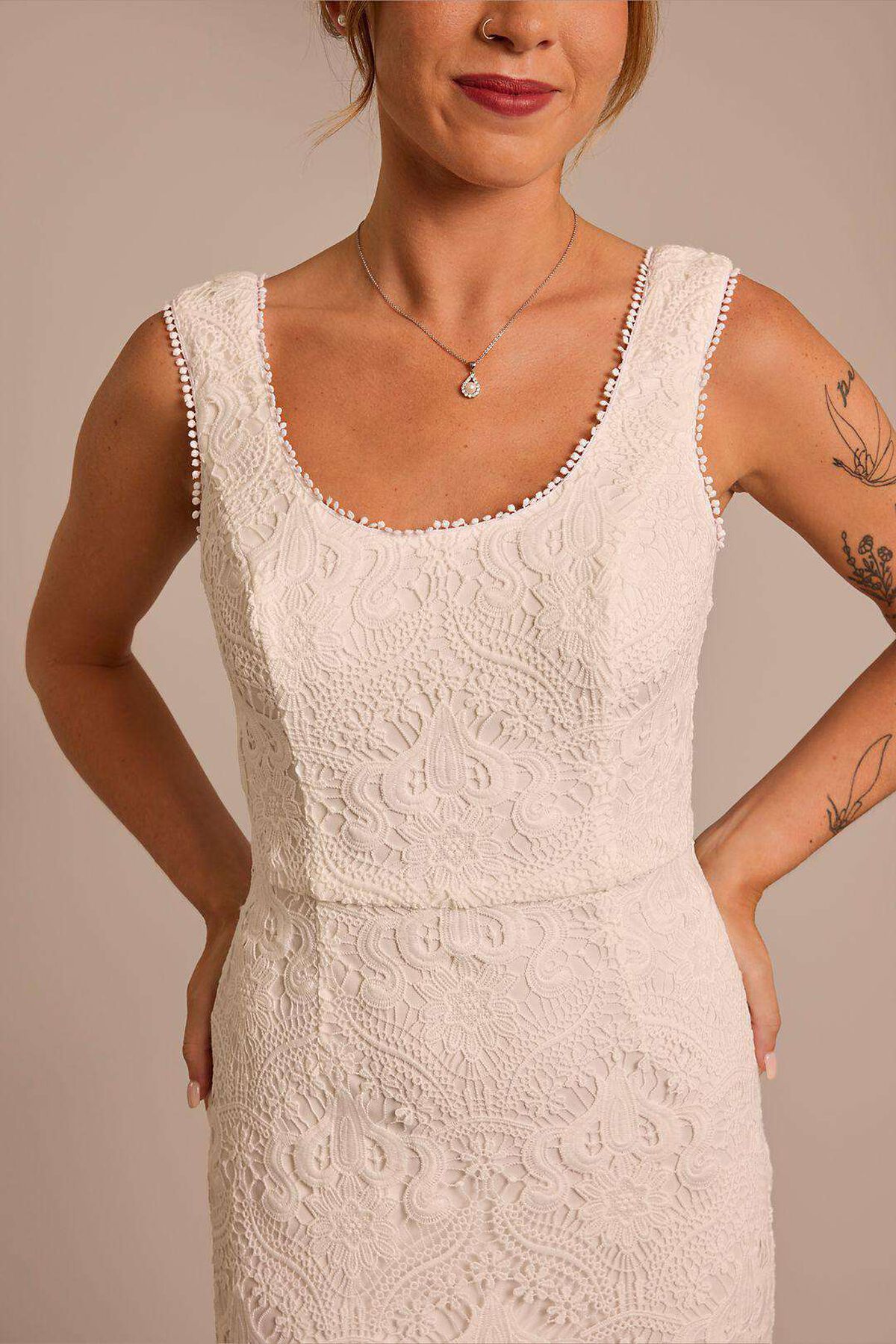 Vestido de novia recto con encaje de croch&eacute;, BLANCO SUAVE, hi-res