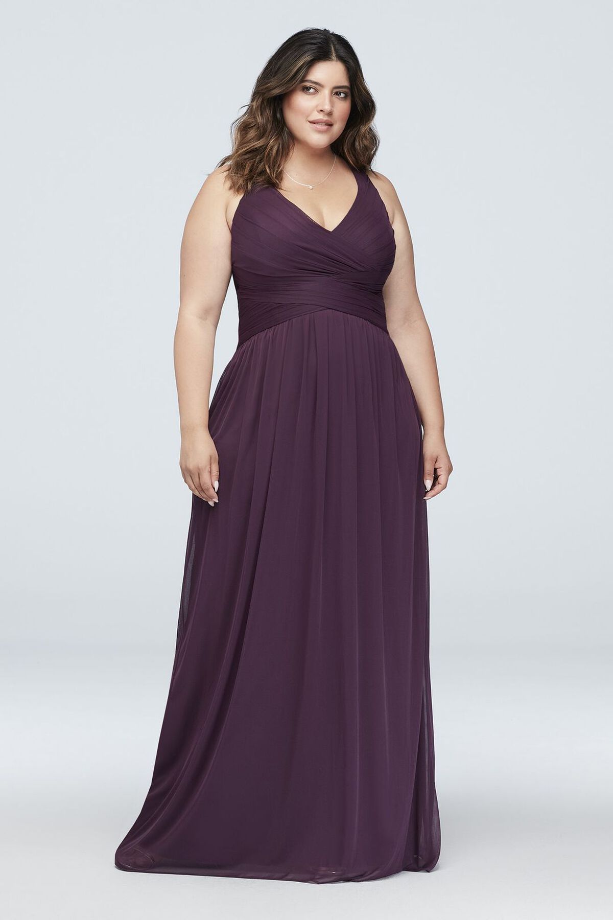 Vestido de dama con escote cruzado en espalda y plisado en cintura, MANZANA, hi-res