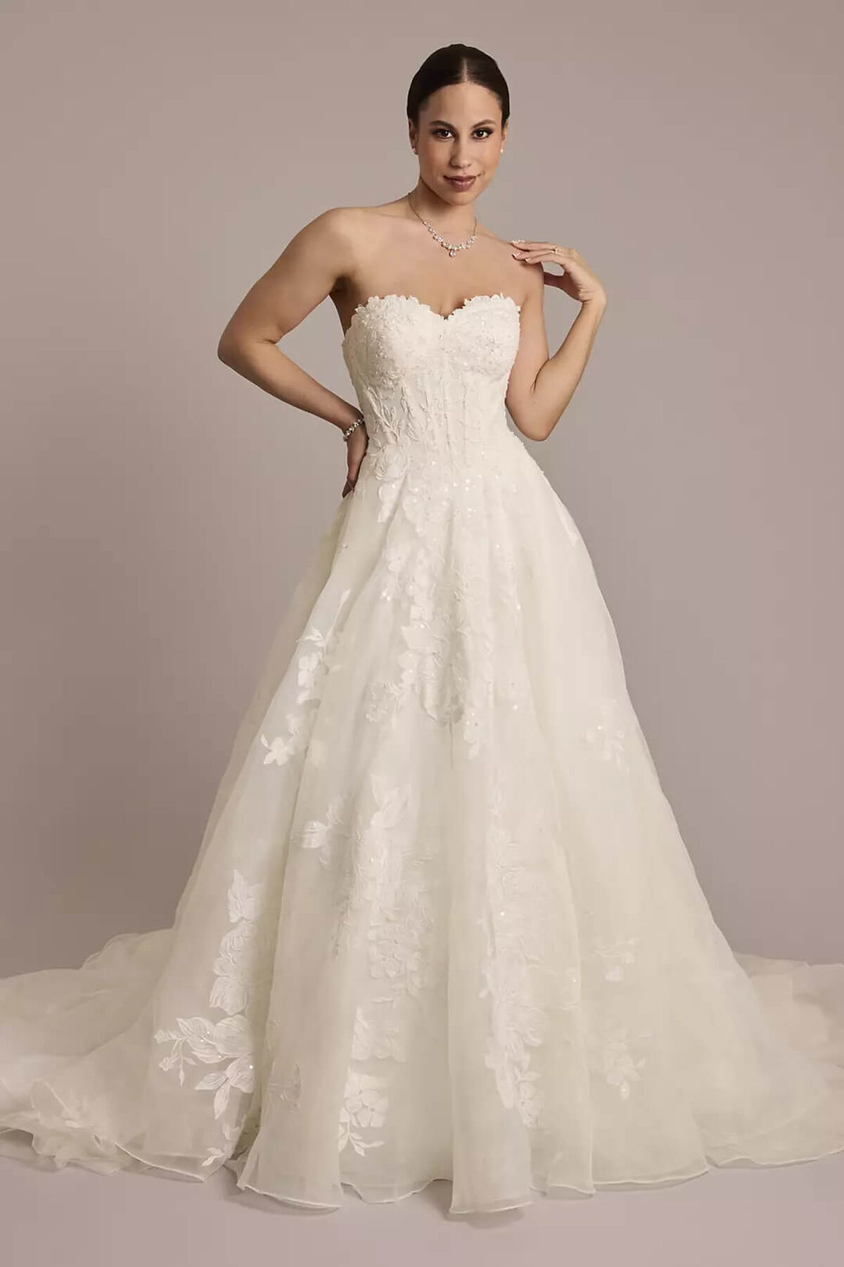 Vestido de novia con aplicaciones florales, MARFIL SOLIDO, hi-res