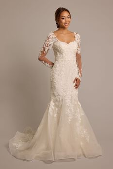 Vestido de novia sirena con mangas largas de encaje