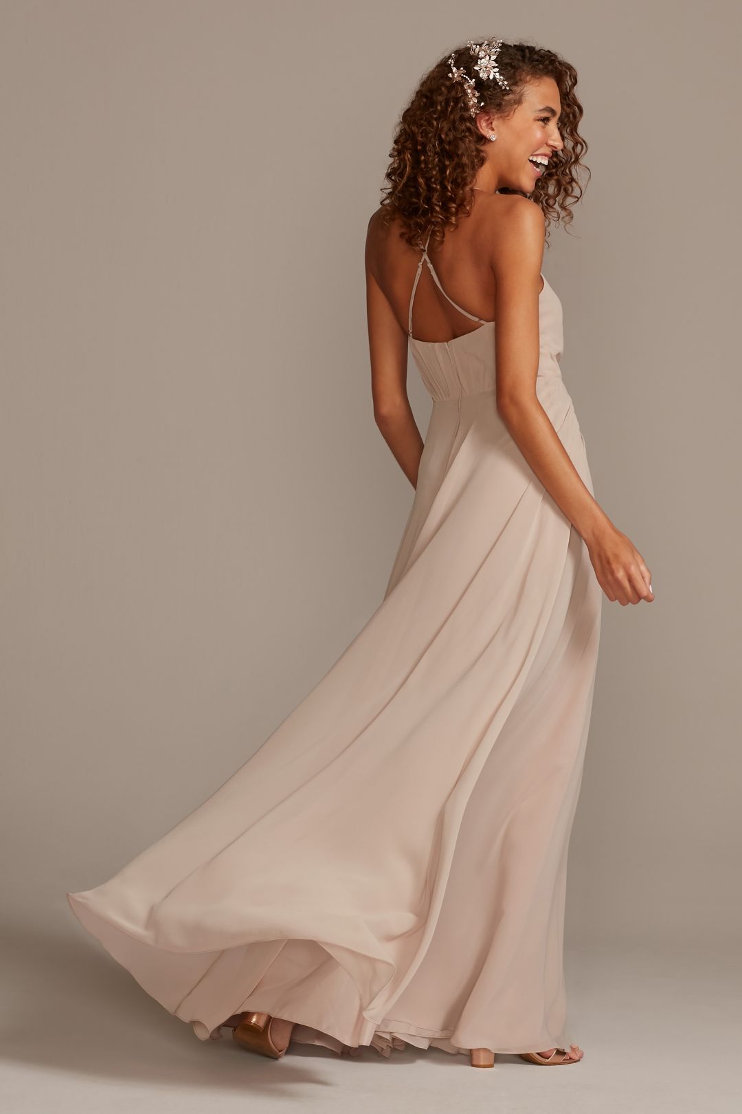 Vestido de dama con tirantes cruzados en espalda, PETALO, hi-res
