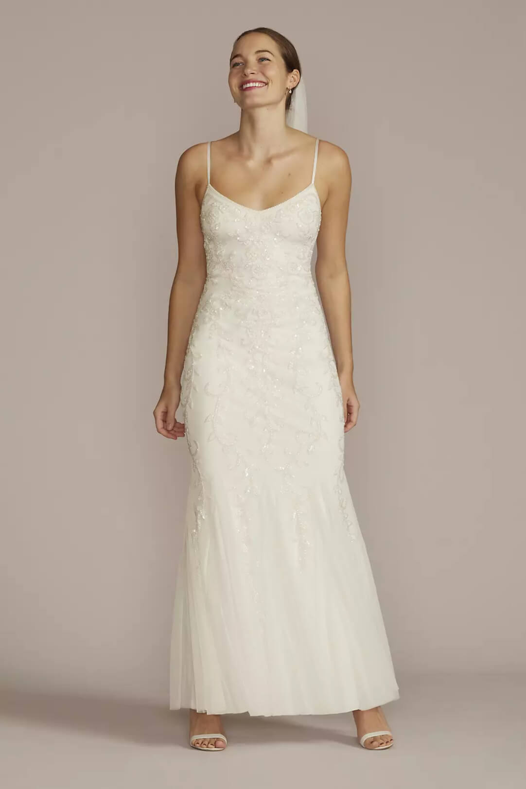 Vestido de novia con corte entallado y godet de flores y cuentas, BLANCO SUAVE, hi-res