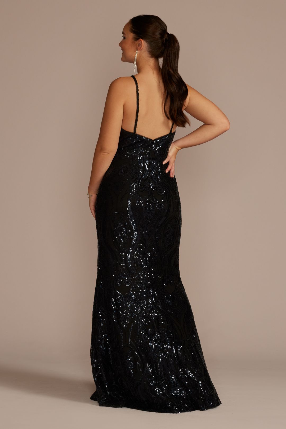 Vestido largo de lentejuela con abertura en pierna y escote halter, NAVAL, hi-res
