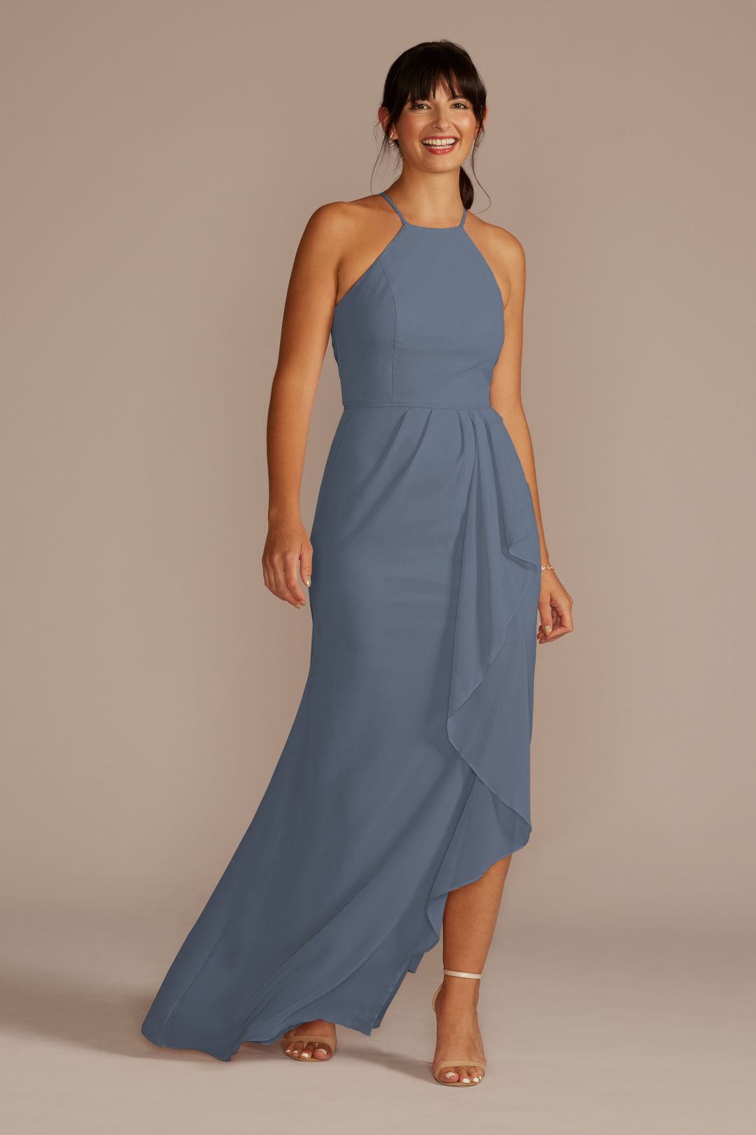 Vestido de dama con escote halter con tirantes y falda tipo cascada, AZUL FRANCÉS, hi-res
