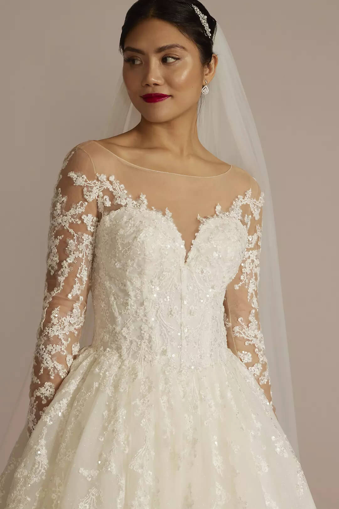 Vestido de novia con mangas y escote ilusión, MARFIL/PIEDRA, hi-res