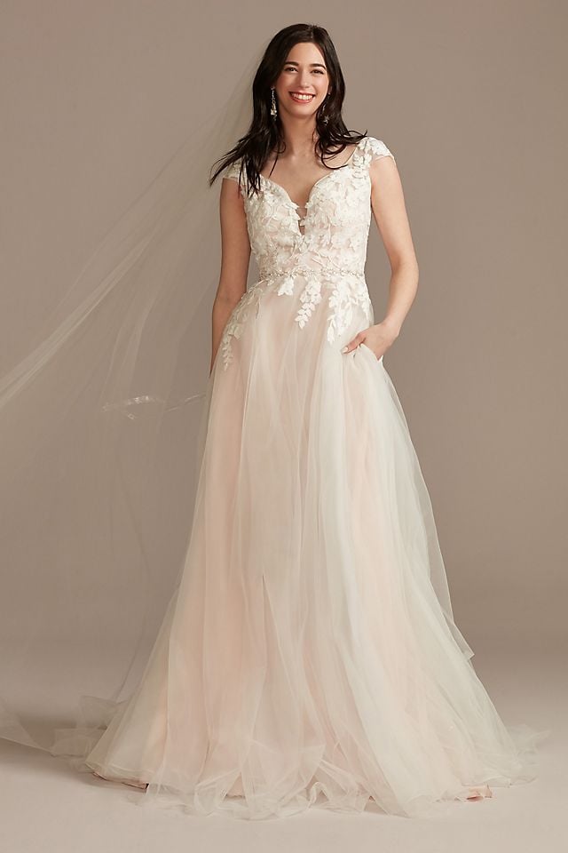 Vestido de novia princesa con aplicaciones florales de encaje, MARFIL/CASHMERE, hi-res