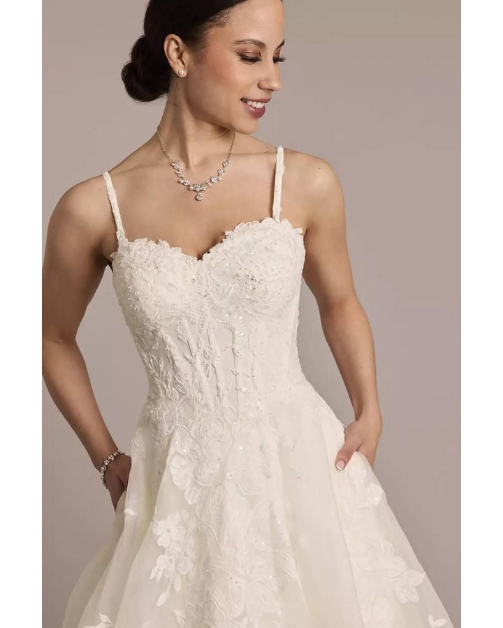 Vestido de novia con aplicaciones florales, MARFIL SOLIDO, hi-res