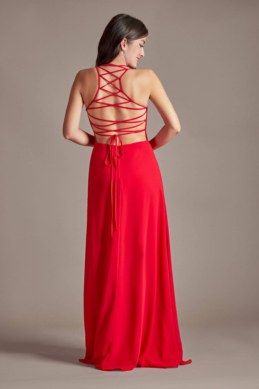 Vestido largo de crepé con escote recto y tirantes cruzados en espalda, RED, hi-res