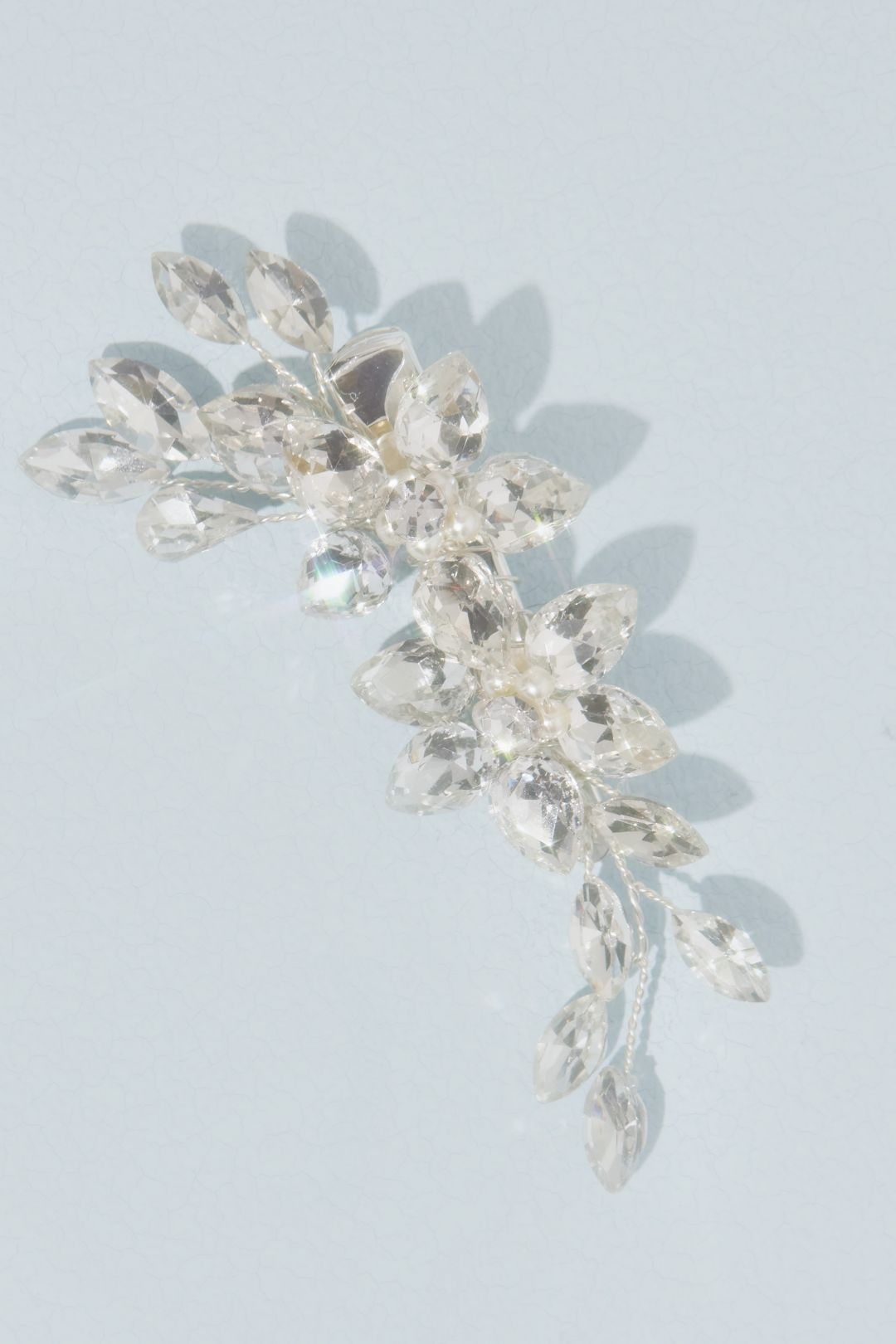 Clip para cabello con hojas de cristales, PLATA, hi-res