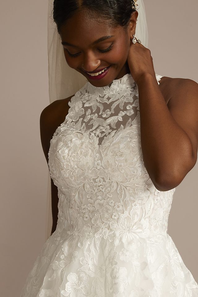 Vestido de novia con aplicaciones de encaje y escote halter, BLANCO SOLIDO, hi-res