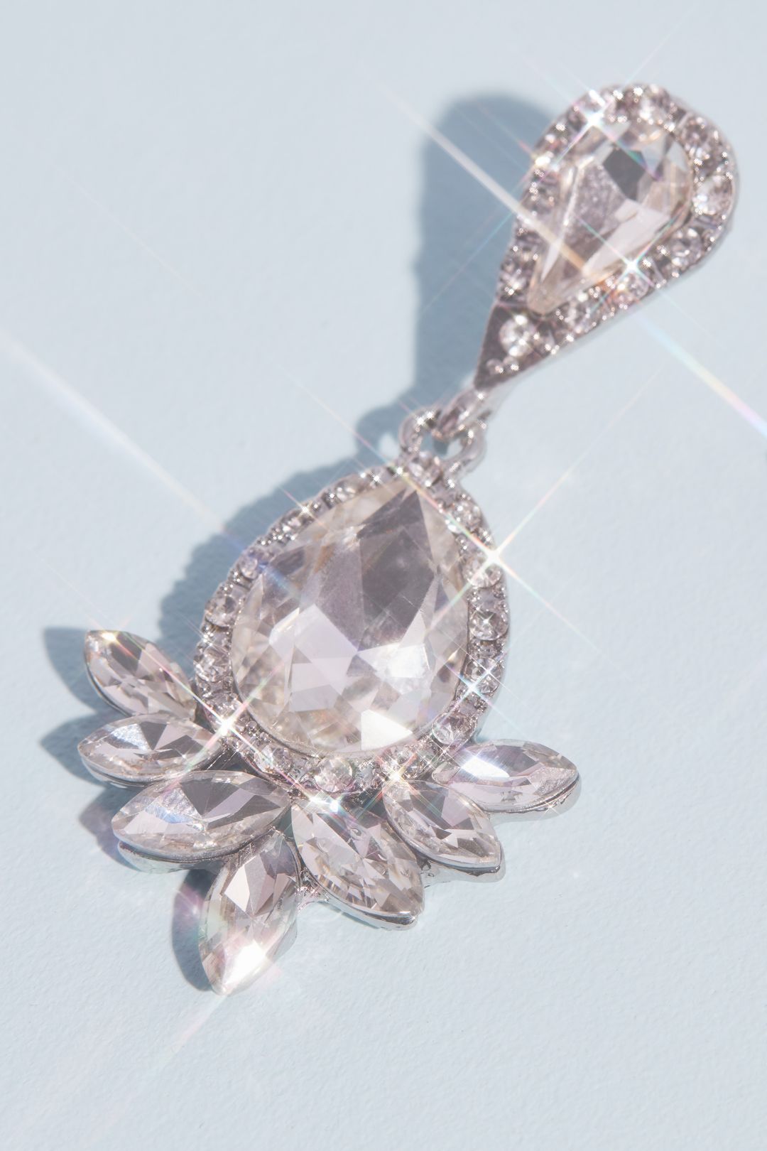 Aretes con cristal en gota y hojas de marquesa, PLATA, hi-res