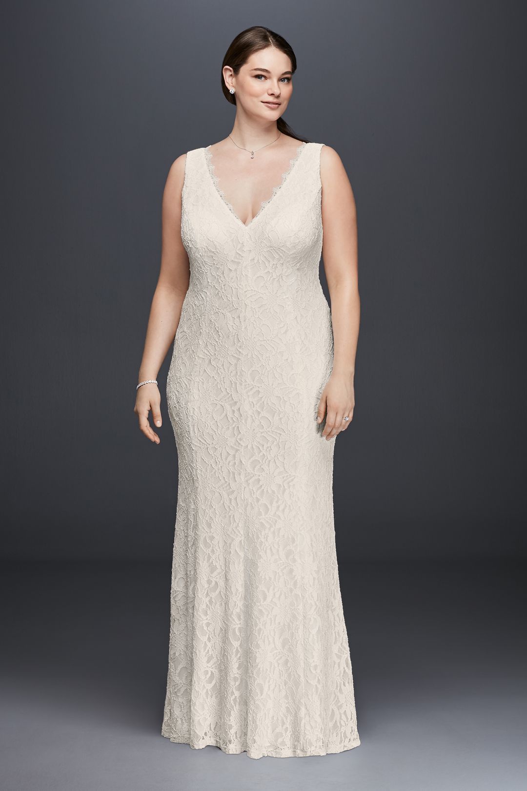Vestido de novia recto de encaje con escote en V, MARFIL, hi-res