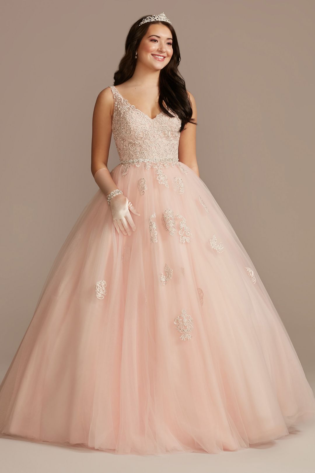 Vestido de quinceañera rosa con aplicaciones de encaje brillante, PETALO, hi-res