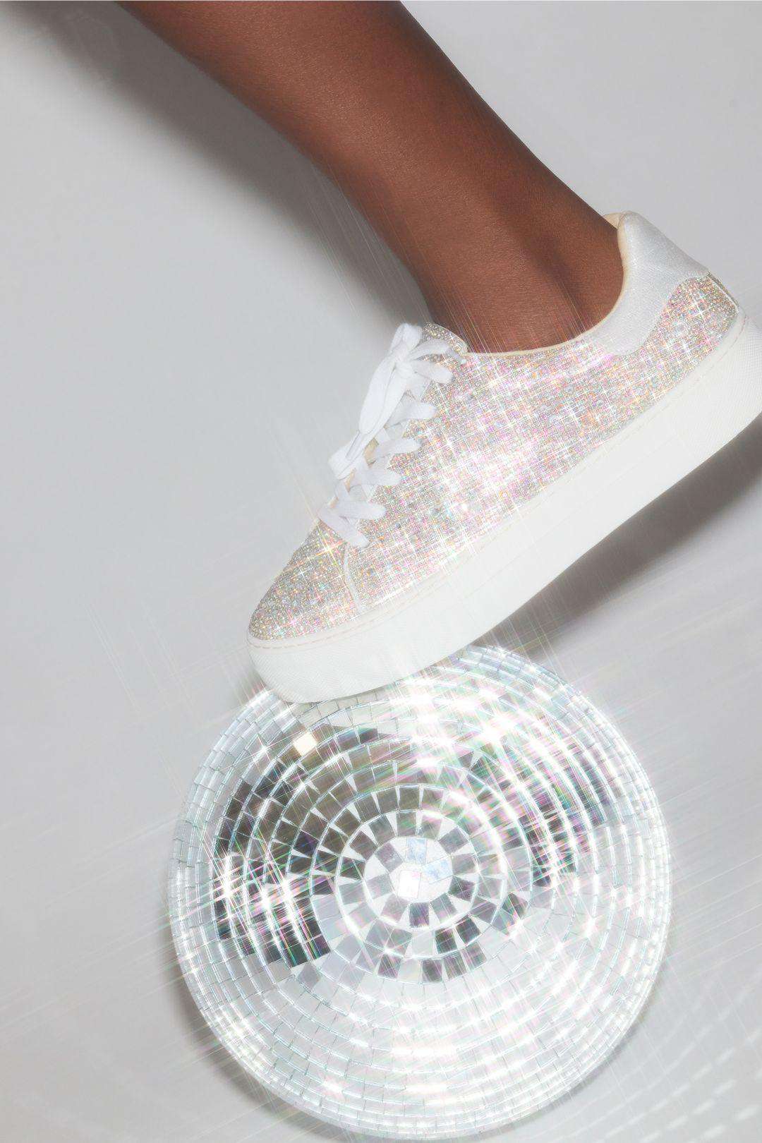 Tenis con aplicación de pedrería, PLATA, hi-res