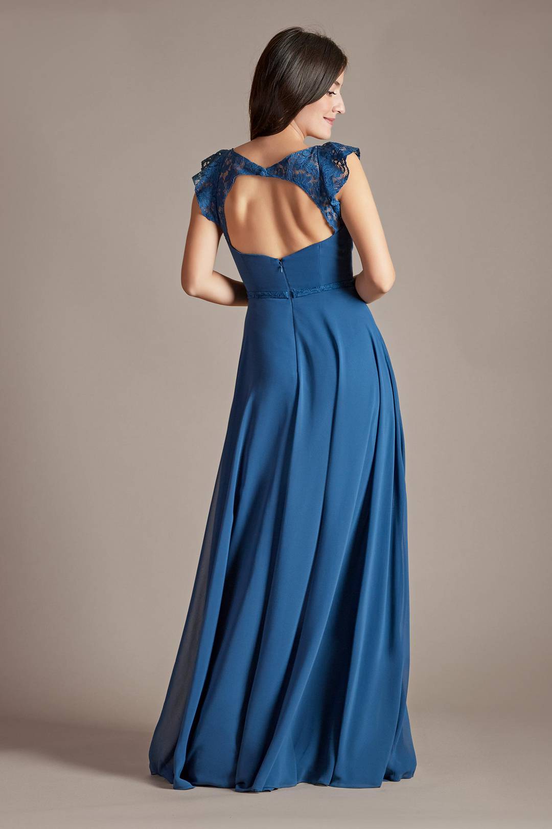 Vestido largo con aplicación de encaje y escote en espalda cerradura, CELESTE, hi-res