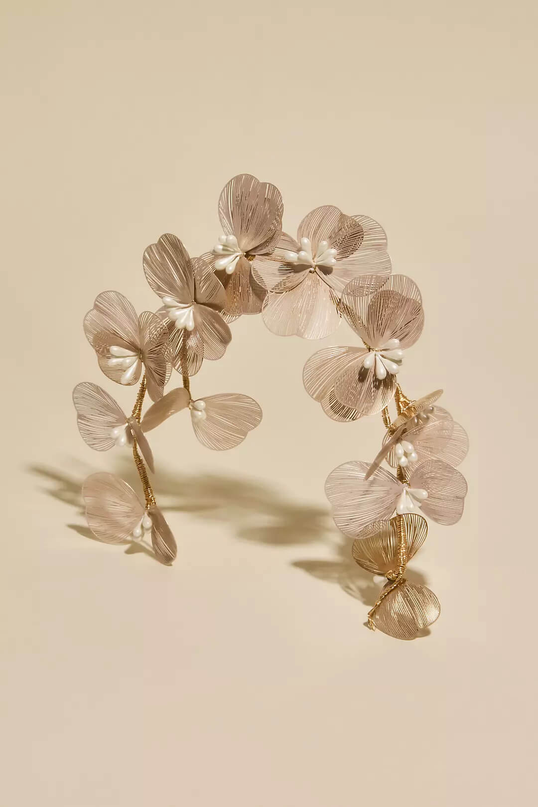 Diadema con flores y perlas, ORO, hi-res